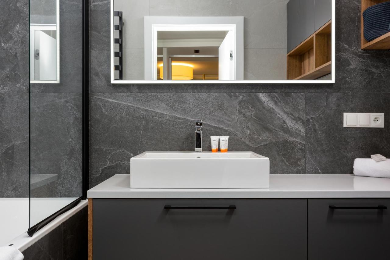 Forest Club Kabaty By Renters Prestige Apartment